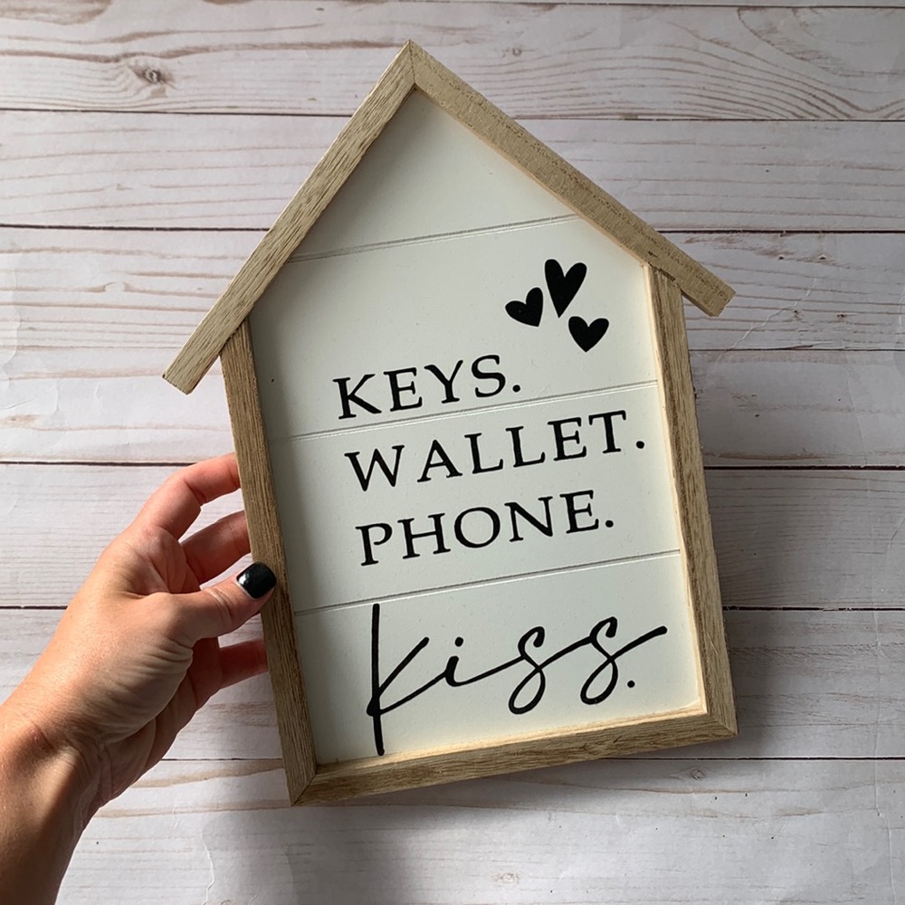 Wooden home decor, welcome sign, goodbye sign